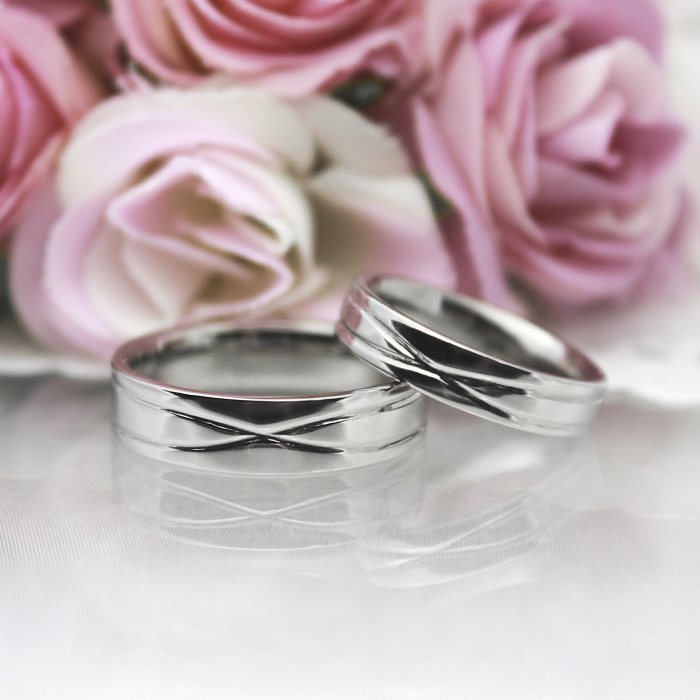 結婚指輪 ゴールド インフィニティ 無限デザイン ペアリング ホワイト