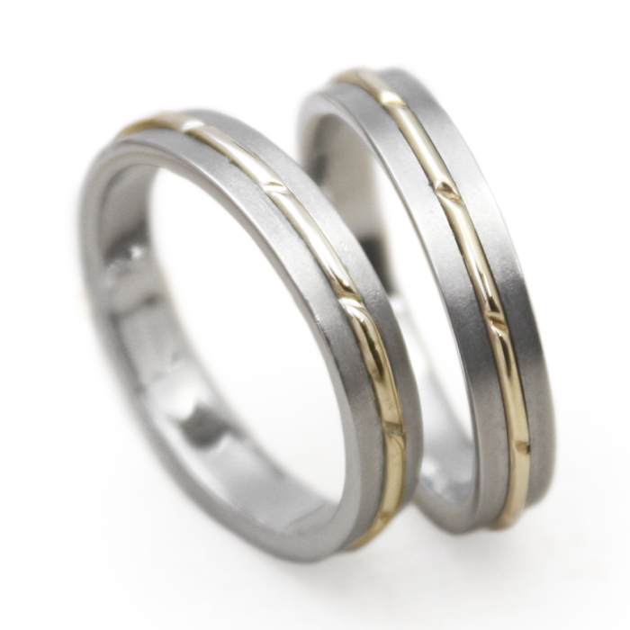 ゴールドセンターラインコンビデザインペアリング（チタン） | 結婚指輪、チタンリングの専門店 島田工房
